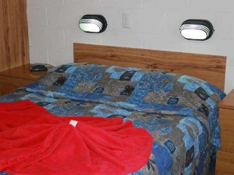 Golden Peak Motel Peakhill Peak Hill Екстер'єр фото